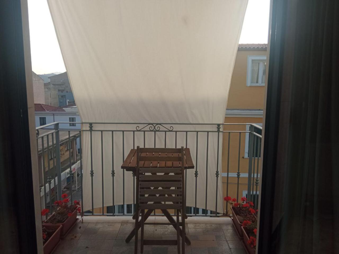 奧爾比亞 Myhouse酒店 外观 照片